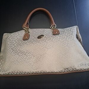 NWOT Tommy Hilfiger Khaki Satchel/Hand Bag    13"×9"